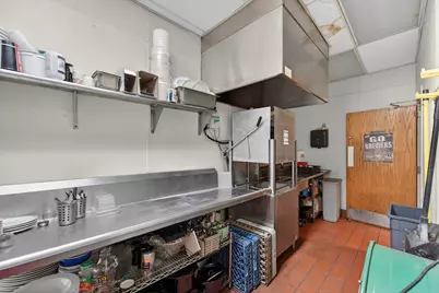 6317 W Bluemound Rd, Milwaukee, WI 53213 - Photo 10