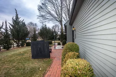 2400 W Cherokee Dr, Appleton, WI 54914 - Photo 36