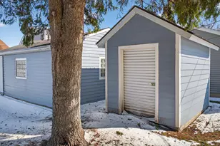 3135 E Koenig Ave, Saint Francis, WI 53235 - Photo 14