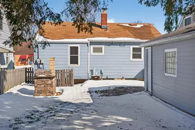 3135 E Koenig Ave, Saint Francis, WI 53235 - Photo 16