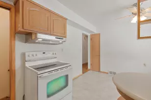 3756 S 124th St, Greenfield, WI 53228 - Photo 8