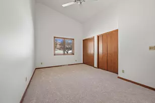 N80W13596 River Park Dr, Menomonee Falls, WI 53051 - Photo 18