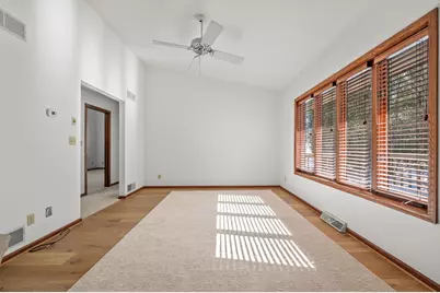 N80W13596  River Park Dr #16/3/E, Menomonee Falls, WI 53051 - Photo 4