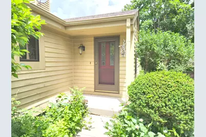 N80W13596  River Park Dr #16/3/E, Menomonee Falls, WI 53051 - Photo 32