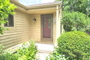N80W13596 River Park Dr, Menomonee Falls, WI 53051 - Photo 32