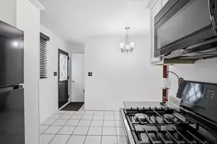 1902 84th St, Kenosha, WI 53143 - Photo 8