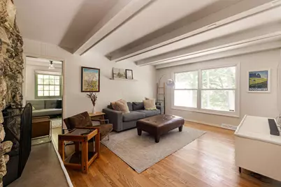 9495 N Fairway Cir, Bayside, WI 53217 - Photo 8