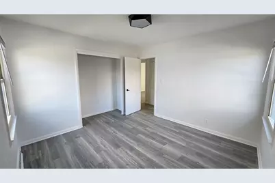 231  Prospect Ave, Pewaukee, WI 53072 - Photo 6