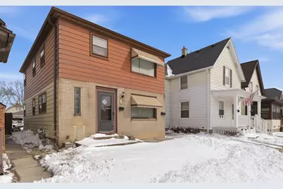 2120 S 76th St, West Allis, WI 53219 - Photo 2