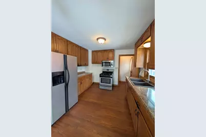 1360 S 88th St, West Allis, WI 53214 - Photo 8