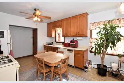 4837 N 46th St, Milwaukee, WI 53218 - Photo 6