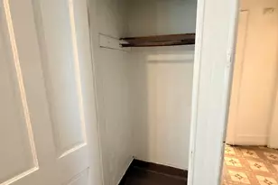 807 S 29th St, Milwaukee, WI 53215 - Photo 16
