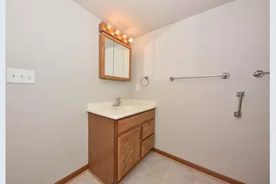 1014  Algoma Dr, Port Washington, WI 53074 - Photo 36