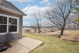 1014 Algoma Dr, Port Washington, WI 53074 - Photo 6