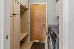 476 Oak Ridge Dr, Hartland, WI 53029 - Photo 20