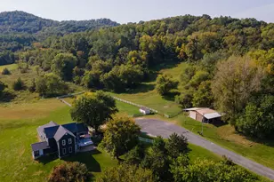 N6754 McCurdy Pl, Onalaska, WI 54636 - Photo 1