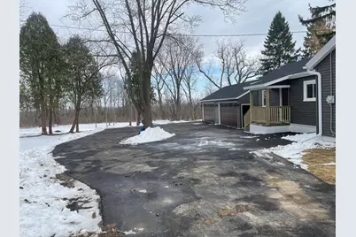 20365 W National Ave, New Berlin, WI 53146 - Photo 8