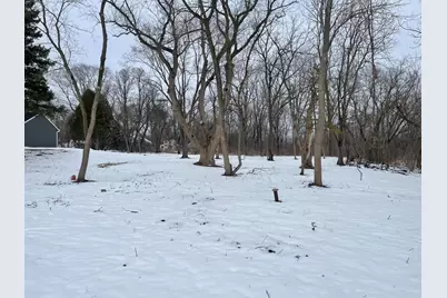 20365 W National Ave, New Berlin, WI 53146 - Photo 4