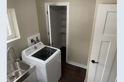 20365 W National Ave, New Berlin, WI 53146 - Photo 16