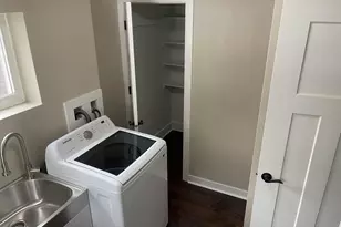 20365 W National Ave, New Berlin, WI 53146 - Photo 16