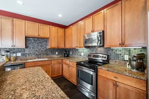 3870 S Lake Dr, Saint Francis, WI 53235 - Photo 18