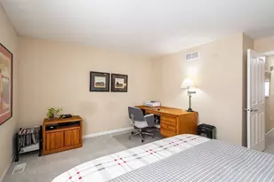 3870 S Lake Dr, Saint Francis, WI 53235 - Photo 38