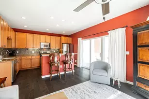 3870 S Lake Dr, Saint Francis, WI 53235 - Photo 14