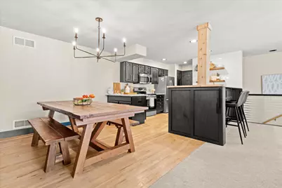 2293A  Circle Ridge -, Delafield, WI 53018 - Photo 2