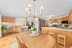 11625 W Sunset Ln, Greenfield, WI 53228 - Photo 10