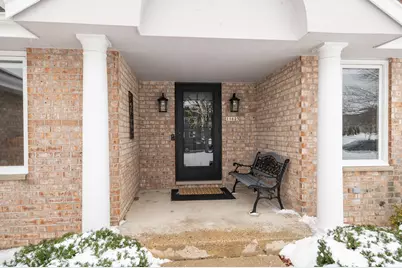 11625 W Sunset Ln, Greenfield, WI 53228 - Photo 2