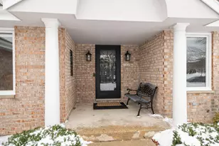 11625 W Sunset Ln, Greenfield, WI 53228 - Photo 2