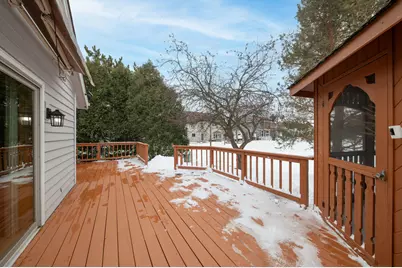 11625 W Sunset Ln, Greenfield, WI 53228 - Photo 30