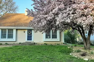 219 Willow Ct, Hartland, WI 53029 - Photo 34