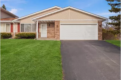 496  Glacier Pass, Slinger, WI 53086 - Photo 1
