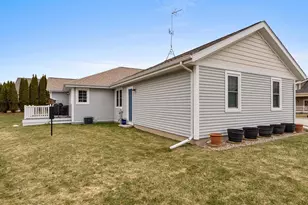 468 Pickett St, Plymouth, WI 53073 - Photo 26