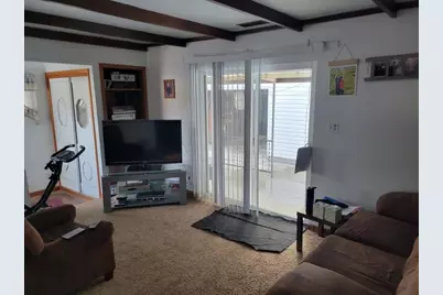 954 S 36th St, Manitowoc, WI 54220 - Photo 8