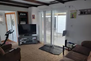 954 S 36th St, Manitowoc, WI 54220 - Photo 8