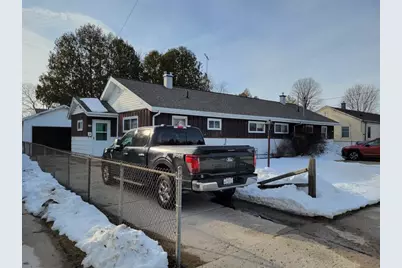 954 S 36th St, Manitowoc, WI 54220 - Photo 2