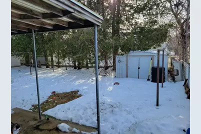 954 S 36th St, Manitowoc, WI 54220 - Photo 6