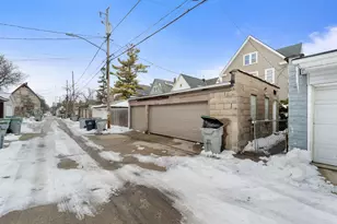 3143 N Holton St, Milwaukee, WI 53212 - Photo 30