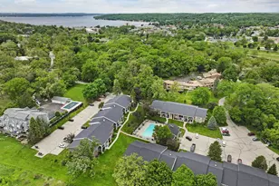 118 Evelyn Ln, Lake Geneva, WI 53147 - Photo 1
