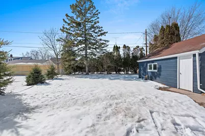 1316 N 8th St, Manitowoc, WI 54220 - Photo 28