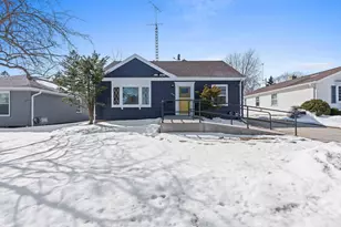 1316 N 8th St, Manitowoc, WI 54220 - Photo 38