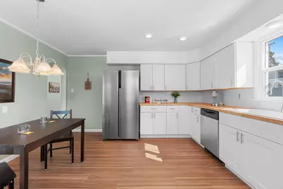 1316 N 8th St, Manitowoc, WI 54220 - Photo 2