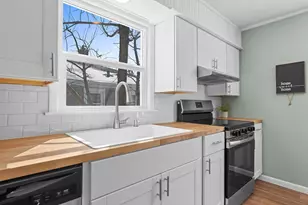 1316 N 8th St, Manitowoc, WI 54220 - Photo 10