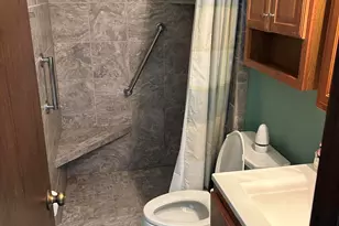 5200 S Tuckaway Blvd, Greenfield, WI 53221 - Photo 14