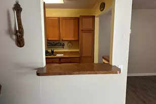 5200 S Tuckaway Blvd, Greenfield, WI 53221 - Photo 8