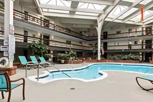 5200 S Tuckaway Blvd, Greenfield, WI 53221 - Photo 4