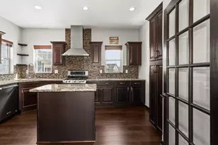 N88W18648 Duke St, Menomonee Falls, WI 53051 - Photo 14