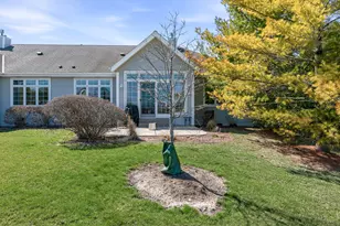 1668 Iroquois Ave, Grafton, WI 53024 - Photo 2